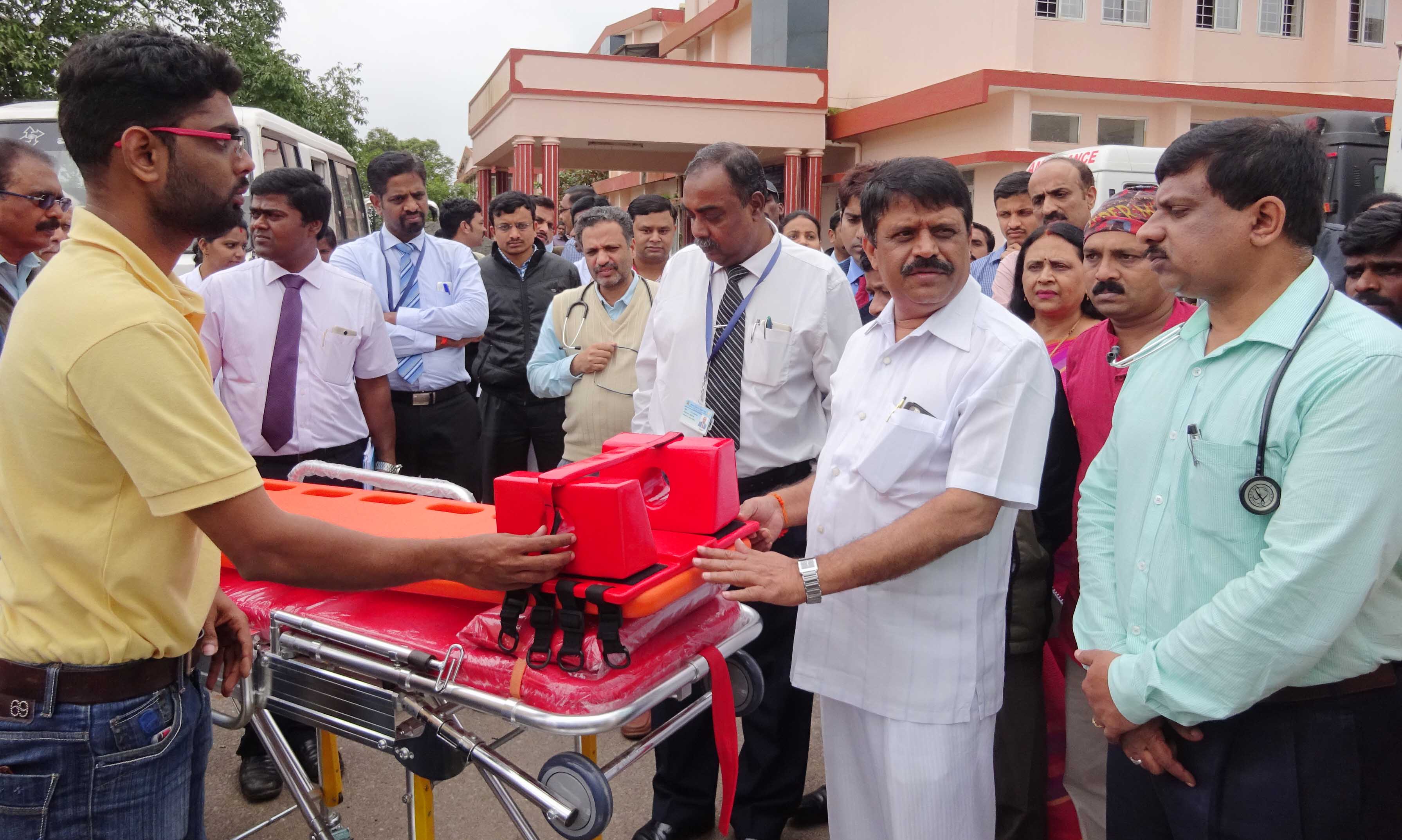 ಬಡರೋಗಿಗಳ ಸೇವೆಗೆ ಸಿದ್ಧರಾಗಿ: ವೈದ್ಯರಿಗೆ ಶಾಸಕ ಅಪ್ಪಚ್ಚು ರಂಜನ್ ಕರೆ